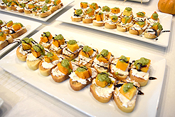 MG2 - HOLIDAY MARKET